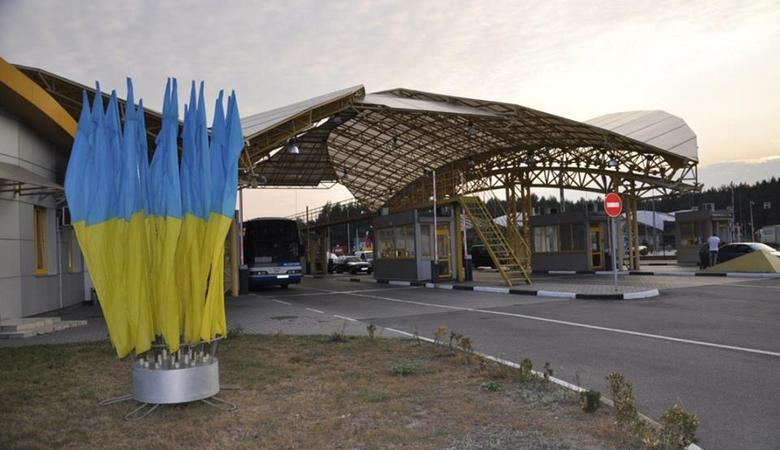 В Харькове ликвидировали преступную группу, переправлявшую в Украину иностранцев под видом студентов (ВИДЕО)