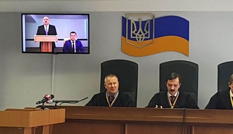 Сегодня в Оболонском суде Киева в деле о госизмене Виктора Януковича свидетельские показания дает бывший Командующий ВМС Украины Юрий Ильин