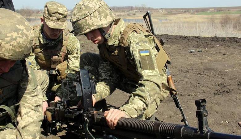На Донбассе один военнослужащий погиб, еще один ранен — штаб