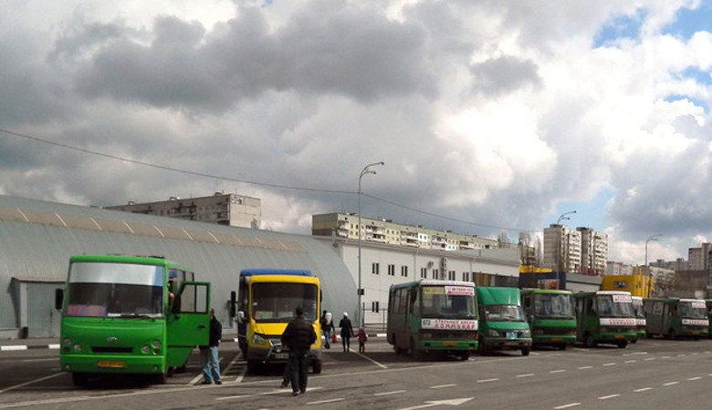 Жители Северной Салтовки жалуются на неудобное транспортное сообщение