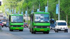 За переполненный салон – штраф. На Харьковщине патрульные вышли на тотальную проверку маршруток (ВИДЕО)