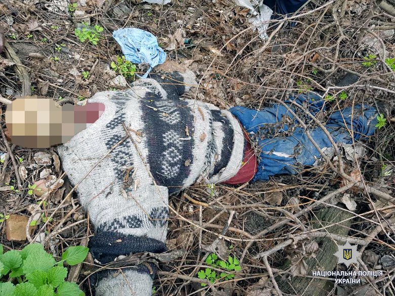 Полиция ждет помощи от граждан: на Москалевке найдено неопознанное тело