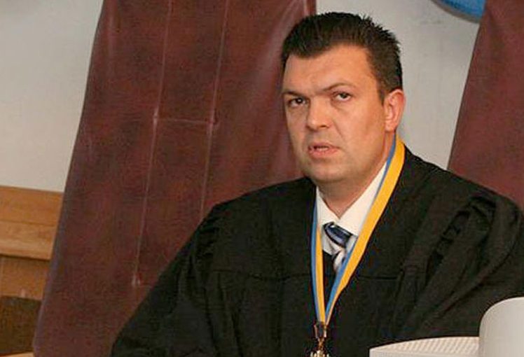 В Высшем совете правосудия рассказали, почему судья Лазюк ходит на работу