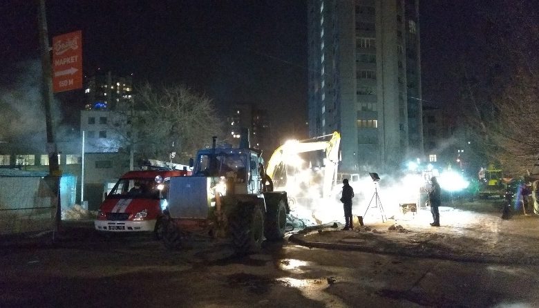 Городская комиссия по ЧС рассмотрит последствия аварии теплопровода на ул. Шатиловской