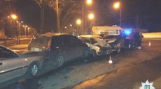 На Семиградской столкнулись  Ford Focus, Daewoo Lanos, Opel Omega и ВАЗ 21074 (Фото)