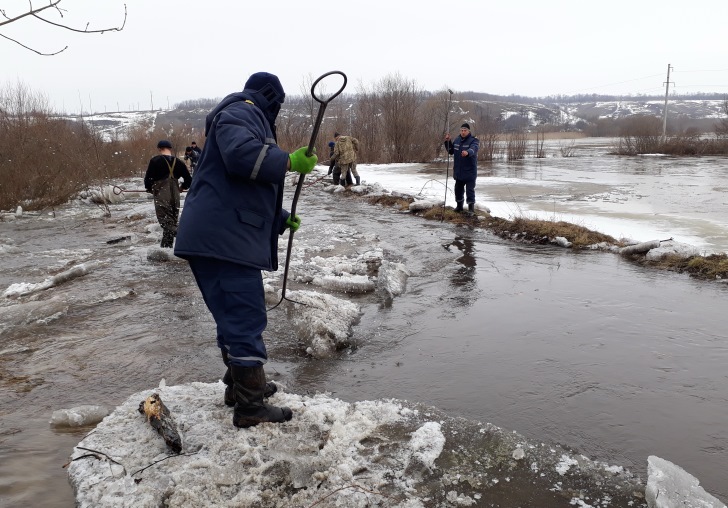 Подтопления частных домовладений фиксируются по районам Харькова и в области (Фото)