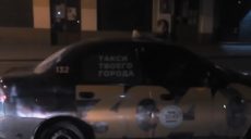 ДТП: такси 30-40 врезалось в другое такси 30-40