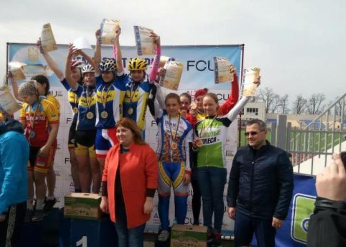 Харьковчане завоевали 6 медалей на юношеском чемпионате Украины по велоспорту на шоссе