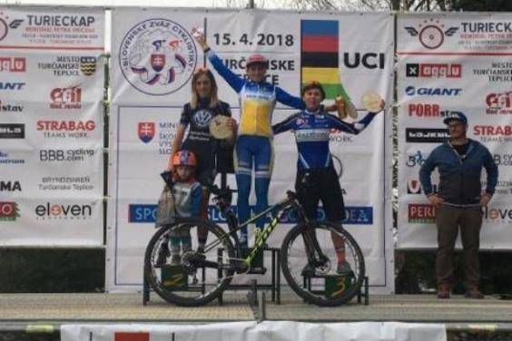 Харьковчанка выиграла велогонку в Словакии