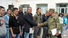 Харьковчанки охотно идут служить в армию по контракту
