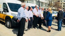 В Харькове «Укрпочта» презентовала новый автотранспорт