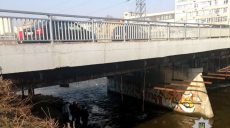 Личность мертвого мужчины, найденного в Харькове в мешке под мостом, пока неизвестна