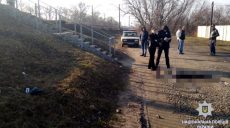 Житель Харьковщины побил, задушил и ограбил человека, ожидая электричку