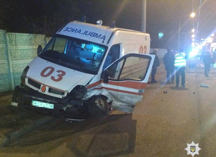 Пострадавшие в ДТП возле Алексеевского моста в госпитализации не нуждаются — медики