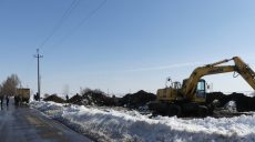В Лозовой полностью обвалился коллектор