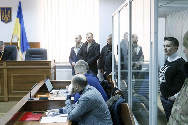 Один из адвокатов Савченко подал самоотвод