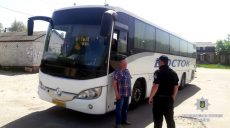 Полиция проводит проверки перевозчиков пассажиров в Харьковской области