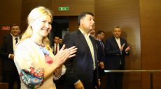 Гройсман по достоинству оценил реконструкцию Харьковской областной филармонии