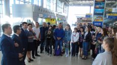 Самые успешные школьники Харьковщины отправились на отдых в Албанию (ВИДЕО)