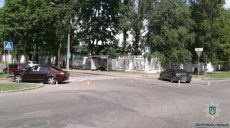 В Харькове столкнулись две иномарки