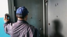 Прикидываясь газовщиками, грабители обирали пожилых харьковчан