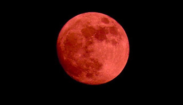 Сегодня состоится полное лунное затмение