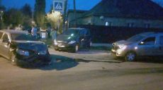 Тройное ДТП в Харькове: есть пострадавшие
