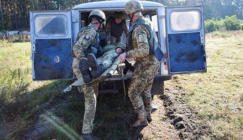 На Донбассе за сутки пострадали 3 украинских военных