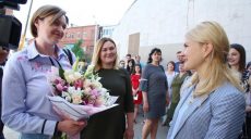 Юлия Светличная посетила спектакль с участием детей из Донбасса