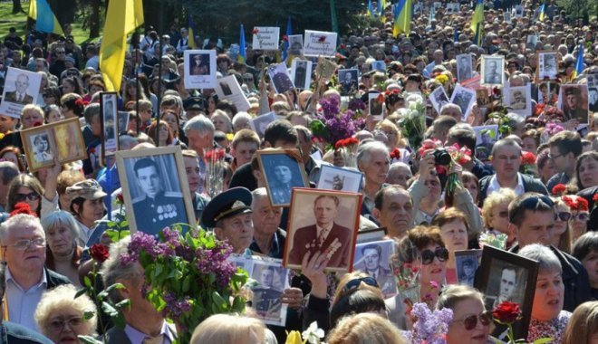 Участники акции «Бессмертный полк» в Харькове заявили, что Украины не существует (Видео)