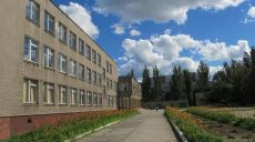 Боевики обстреляли школу на Донеччине