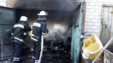 В Харьковской области мужчина получил ожоги рук во время пожара в своем гараже