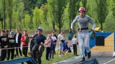 В Харькове прошли прошли областные соревнования по пожарно-прикладному спорту среди юниоров (фото)