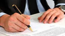 В домохозяйствах с нулевыми доходами есть разные люди — министр