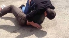 В Песочине во время драки харьковчанину сломали челюсть