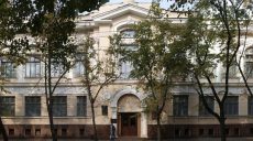 11 объектов Харькова снабдят туристическими табло