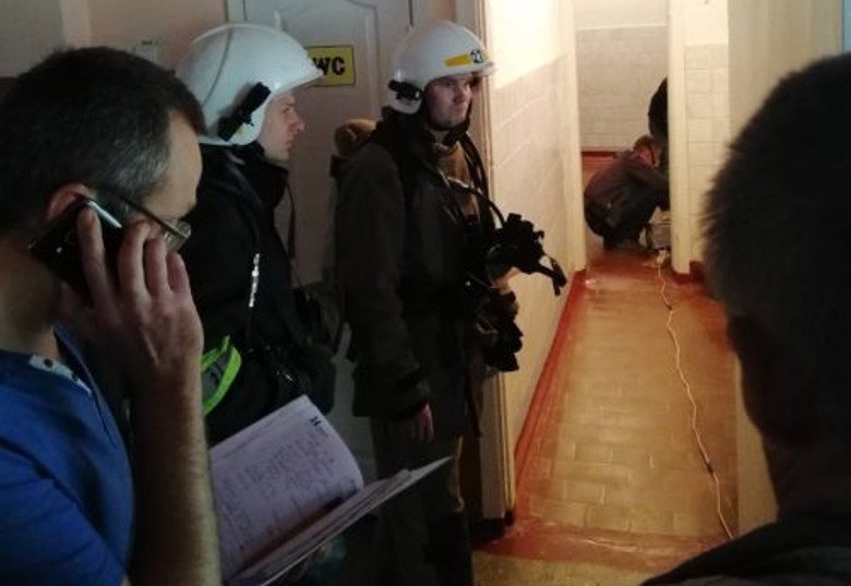 ЧП в школе Днепропетровской области: эвакуировано 680 учеников и учителей