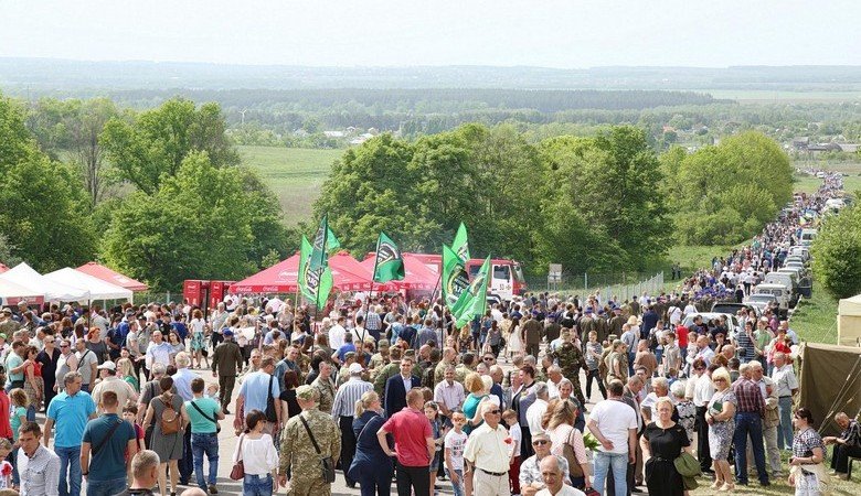 В Харькове на высоте Конева прошли торжества случаю Дня победы над нацизмом (видео)