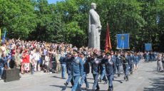 В Харькове выпустили 350 офицеров