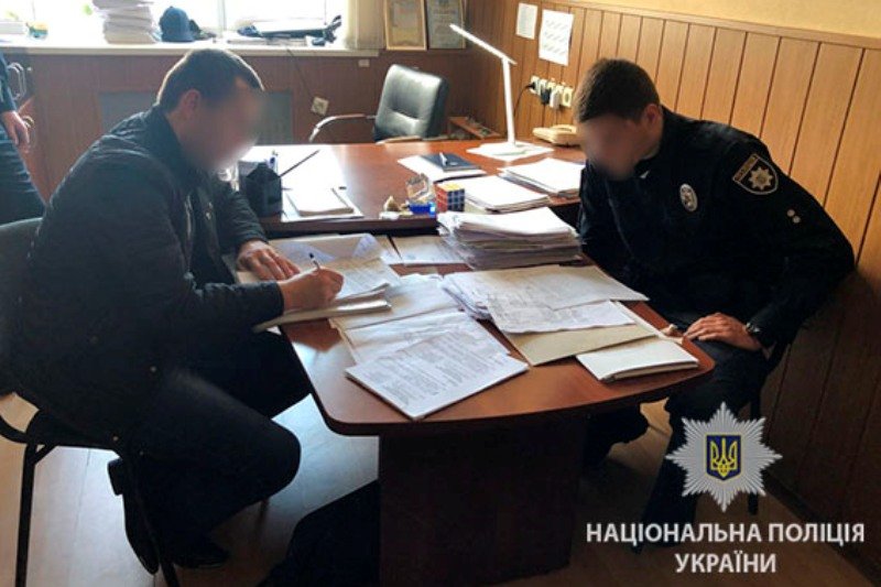 Харьковский патрульный подозревается в продаже служебной информации