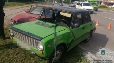 На Клочковской столкнулись 2 ВАЗа