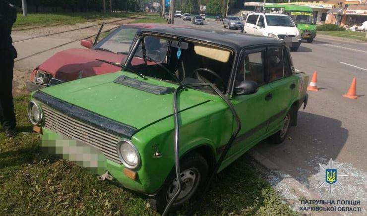 На Клочковской столкнулись 2 ВАЗа