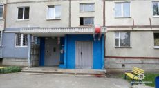 В Харькове мужчина выбросился из окна