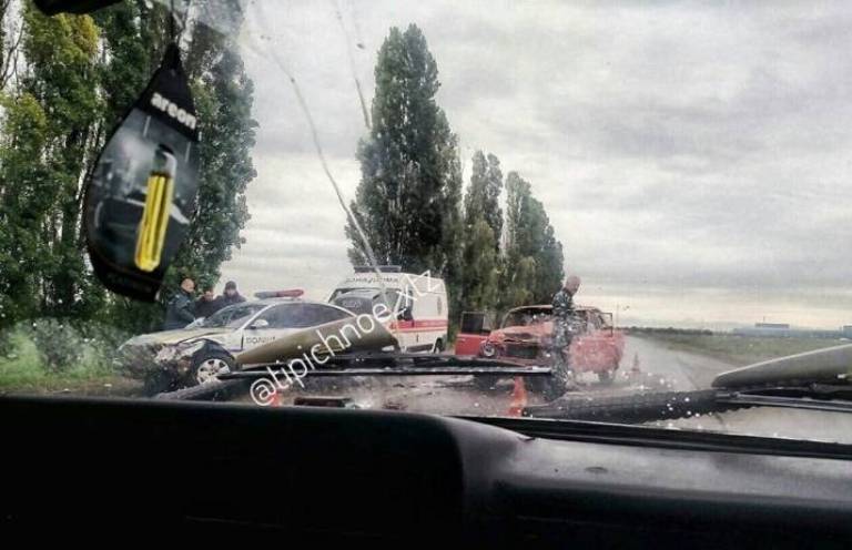 На Окружной столкнулись ВАЗ-2101 и Volkswagen Passat