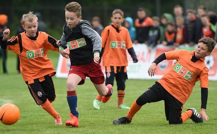 Академия «Шахтера» проводит набор юных футболистов