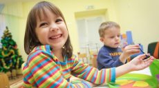 Мошенница обокрала 5-летнюю девочку