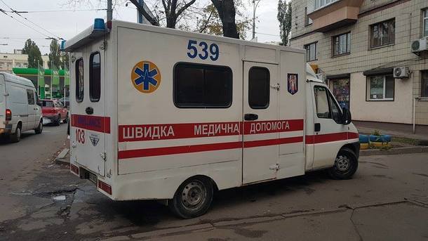 Еще одно массовое отравление: в Днепропетровской области госпитализировали 19 школьников
