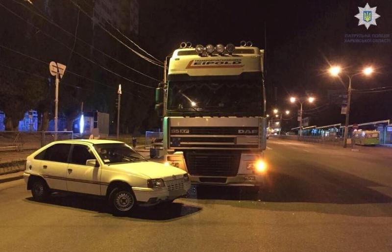 На Полтавском шляхе столкнулись 3 автомобиля
