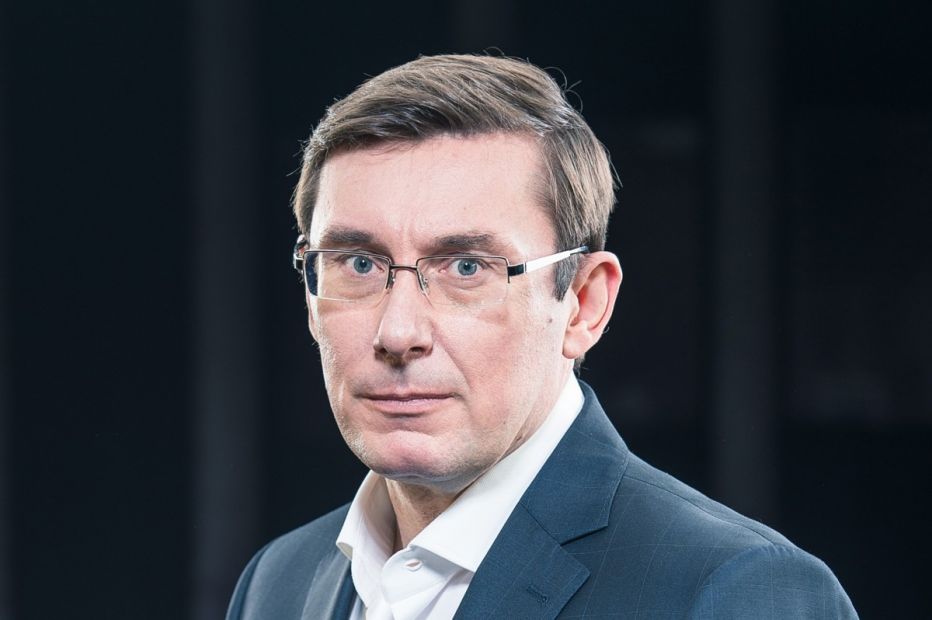 Украина будет освобождать оккупированные территории дипломатическим путем, — Юрий Луценко