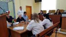 Неля Штепа остается на свободе, до рассмотрения вопроса о мере пресечения дело не дошло (видео)